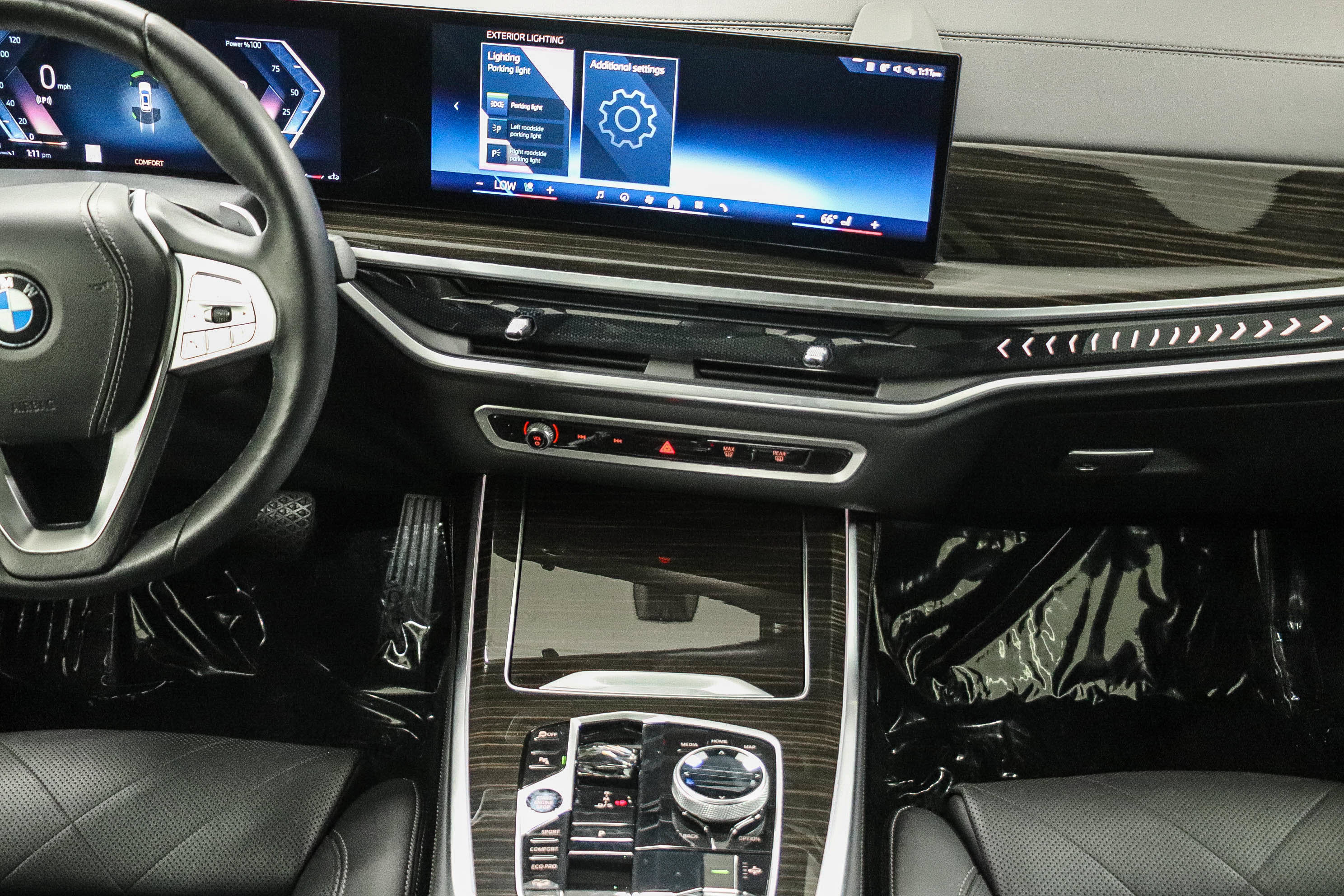 Used 2024 BMW X7 xDrive40i w/ Executive Package AWD/4WD image 13