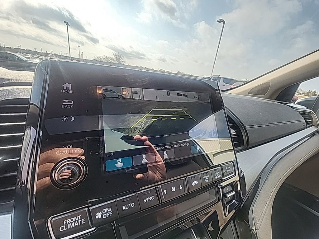 Certified 2023 Honda Odyssey Touring image 21