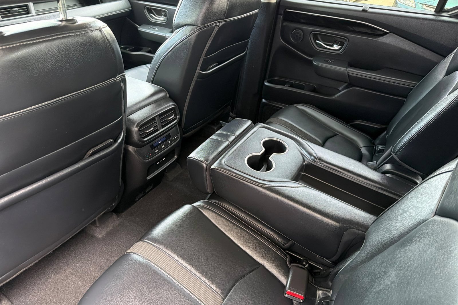 Certified 2025 Honda Pilot Touring image 12