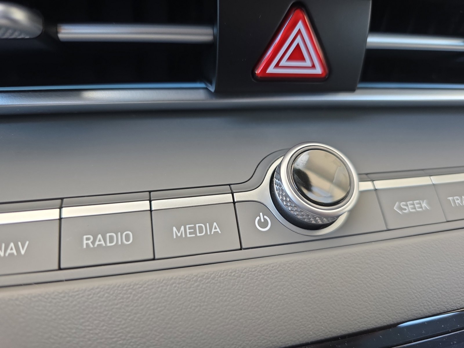 Used 2024 Hyundai Elantra SEL w/ Convenience Package FWD image 15