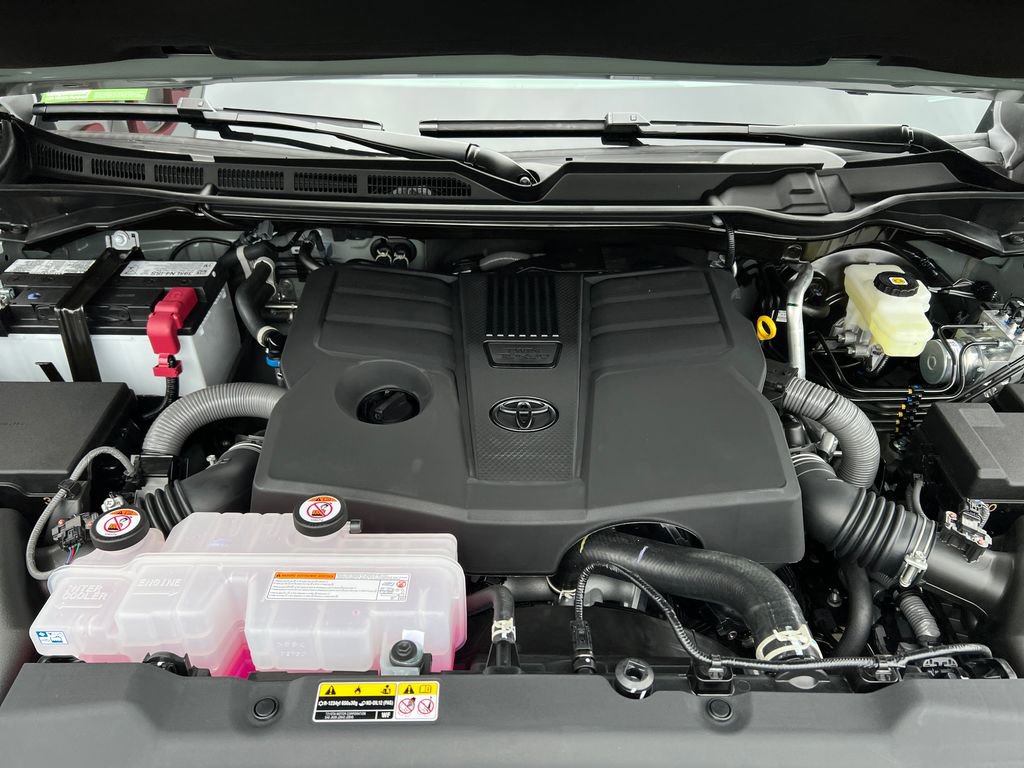 New 2026 Toyota Tundra Limited AWD/4WD image 9