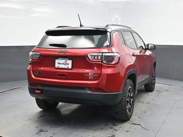 Used 2025 Jeep Compass Trailhawk AWD/4WD image 6