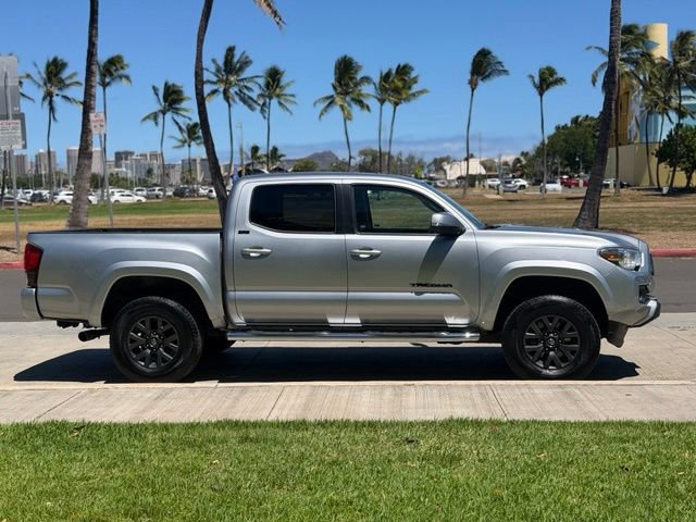Used 2023 Toyota Tacoma SR5 w/ Technology Package AWD/4WD image 5