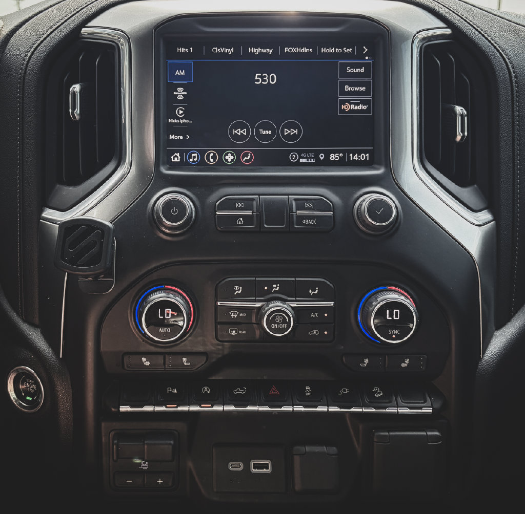 Used 2021 Chevrolet Silverado 1500 LT Trail Boss AWD/4WD image 13
