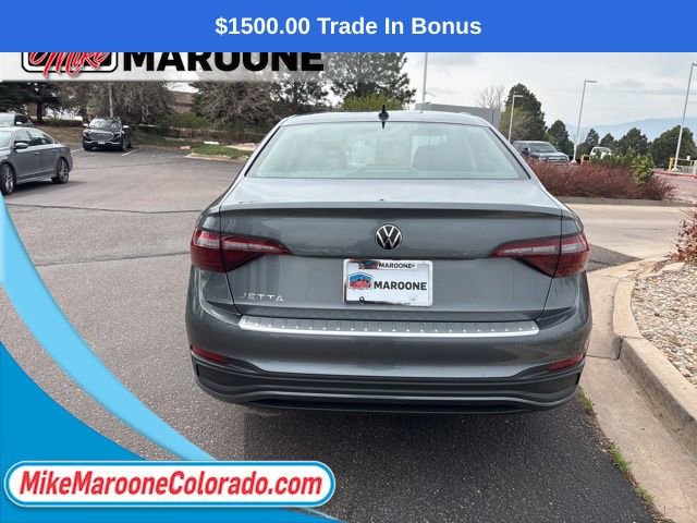 Used 2023 Volkswagen Jetta S image 5