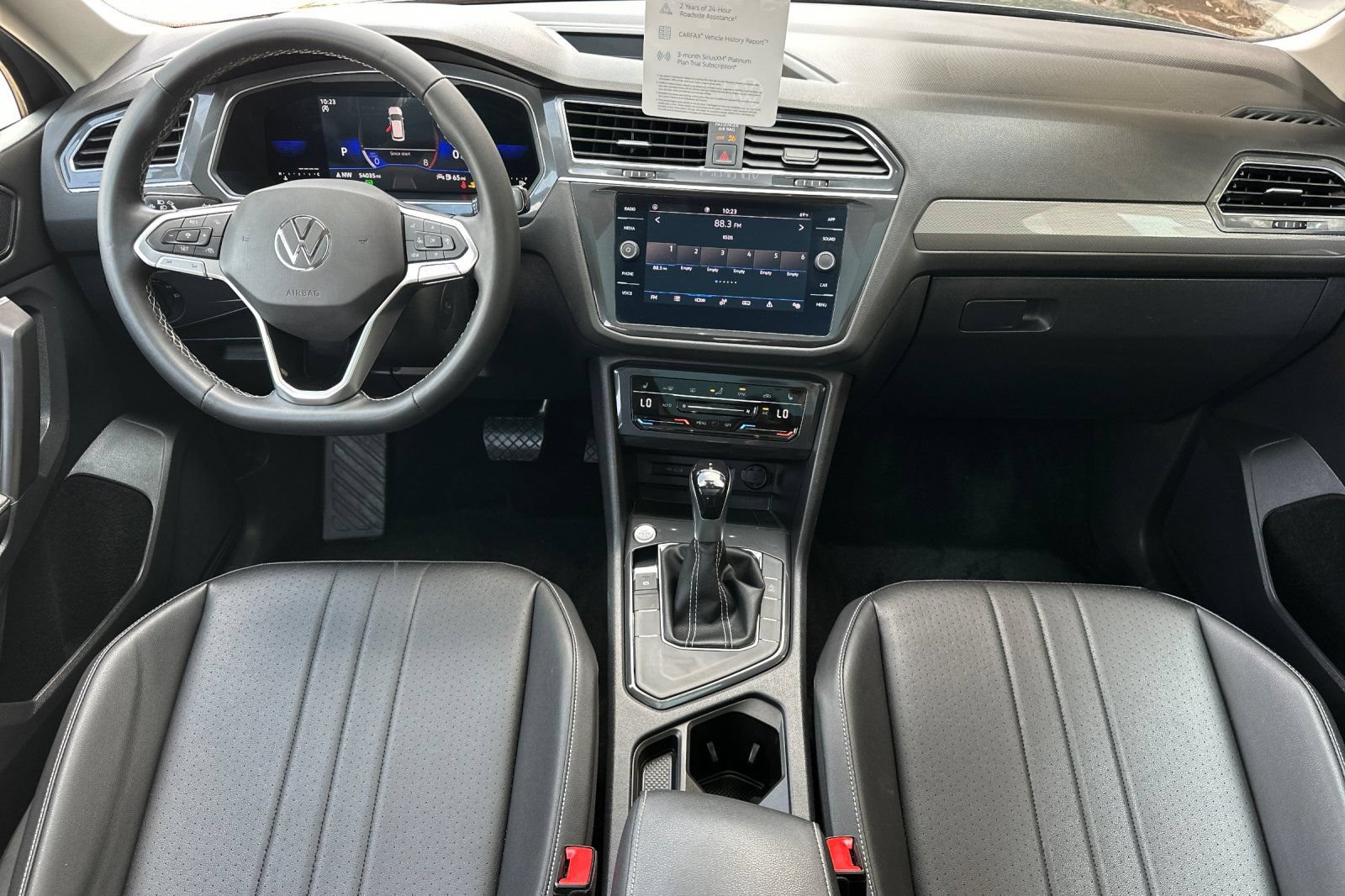 Used 2023 Volkswagen Tiguan SE w/ Panoramic Sunroof Package FWD image 13