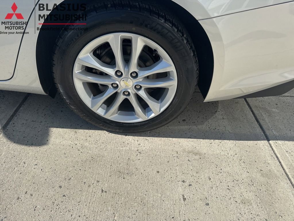 Used 2018 Chevrolet Malibu Hybrid FWD image 7