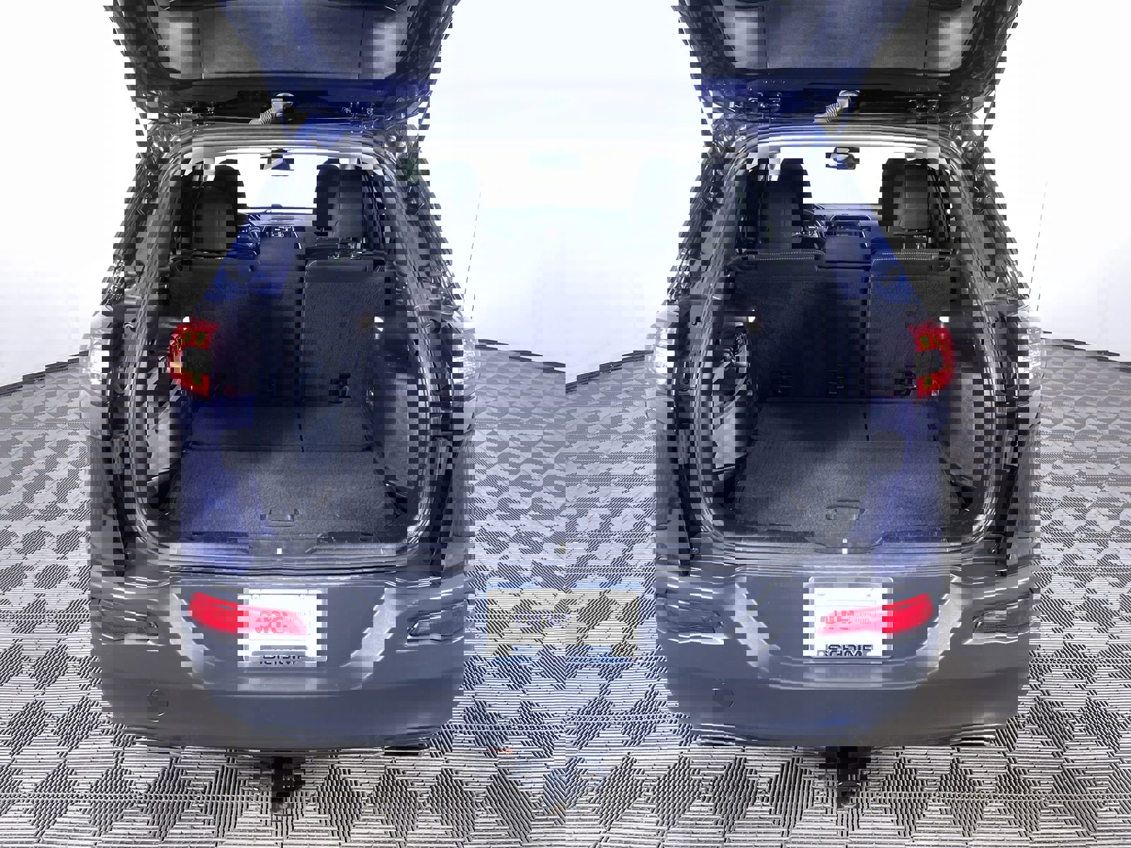 Used 2016 Jeep Cherokee Latitude w/ Cold Weather Group image 26