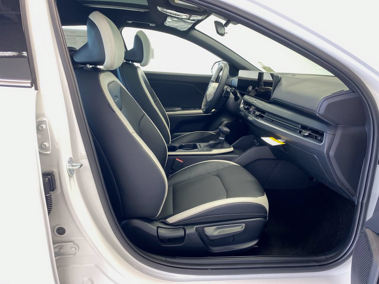 Certified 2026 Kia K4 GT-Line w/ GT-Line Sunroof Package FWD image 29