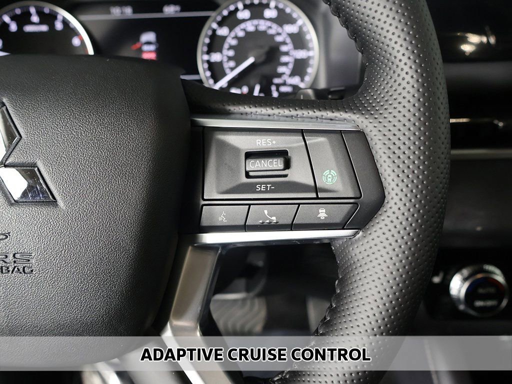 New 2026 Mitsubishi Outlander SE image 5