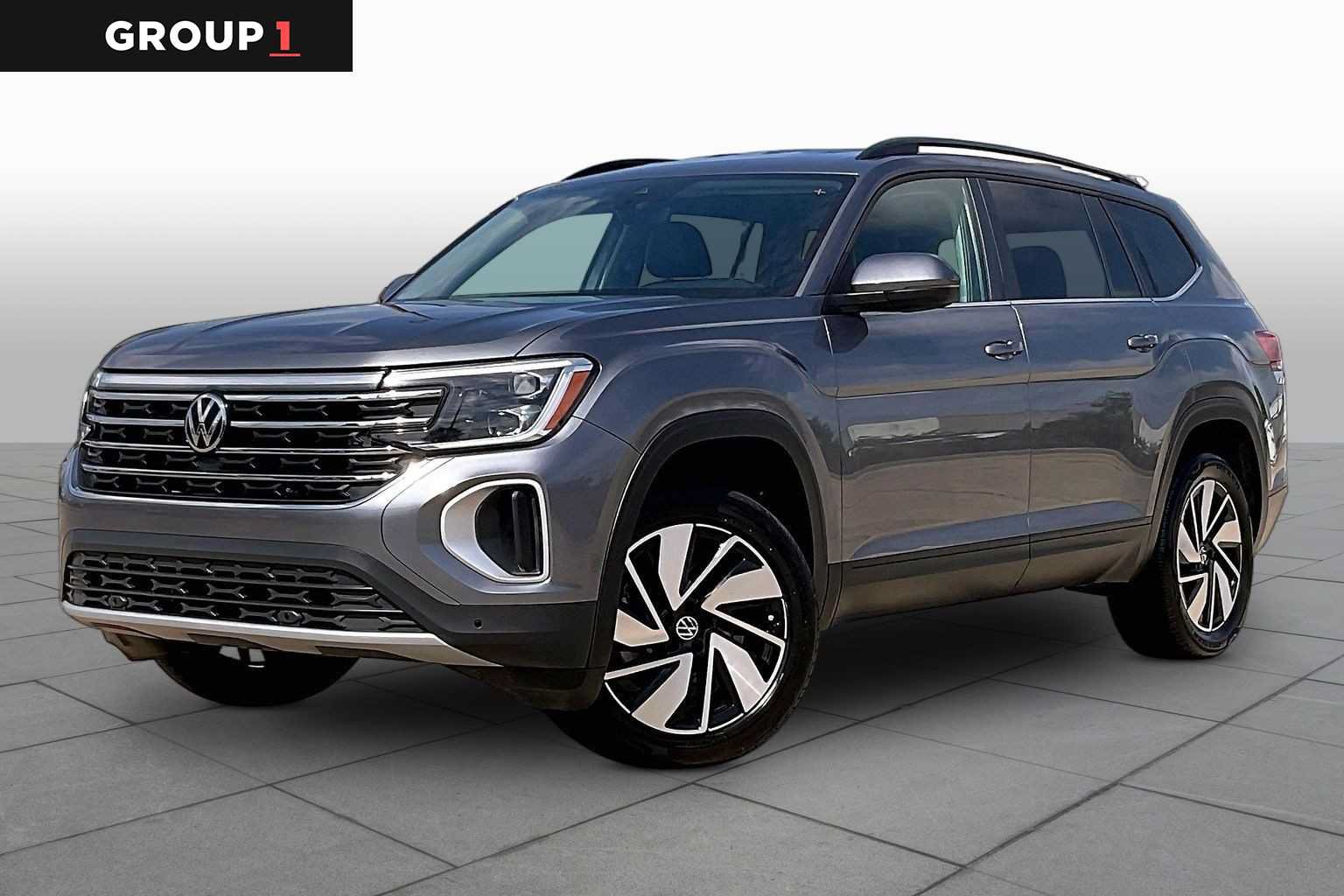Used 2025 Volkswagen Atlas SE FWD image 1