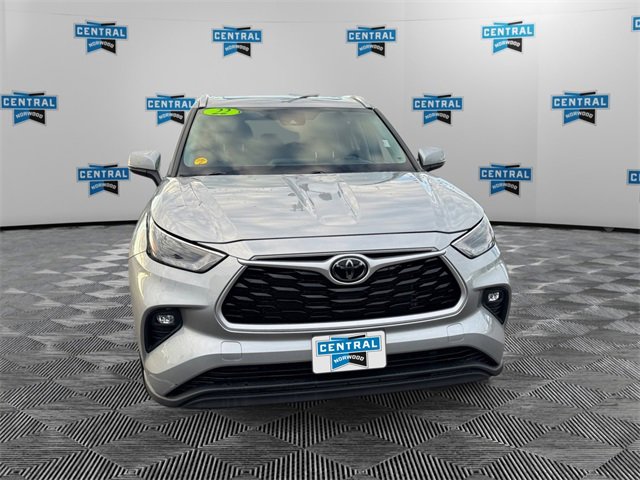 Used 2022 Toyota Highlander XLE image 8