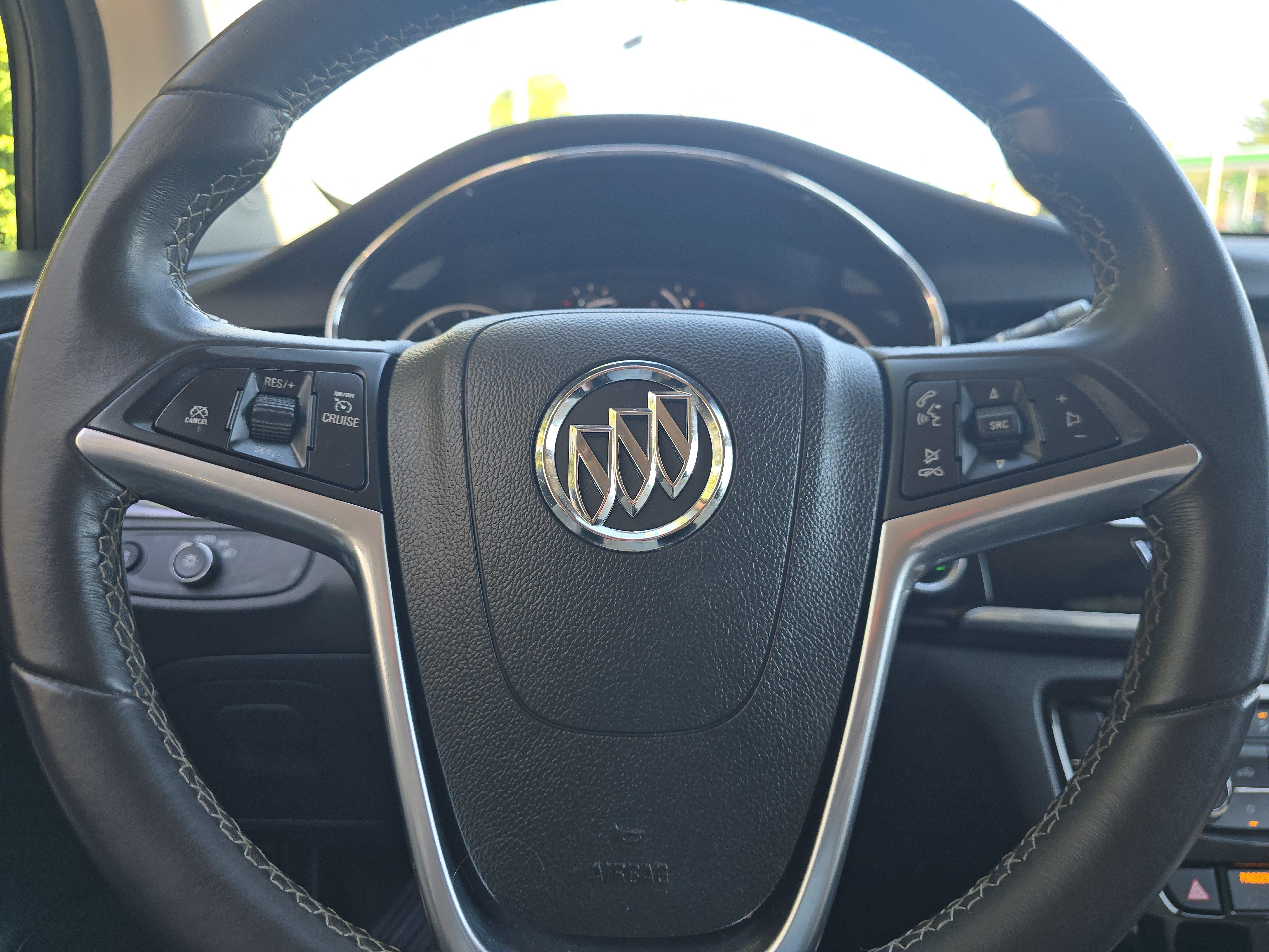 Used 2020 Buick Encore Preferred FWD image 21