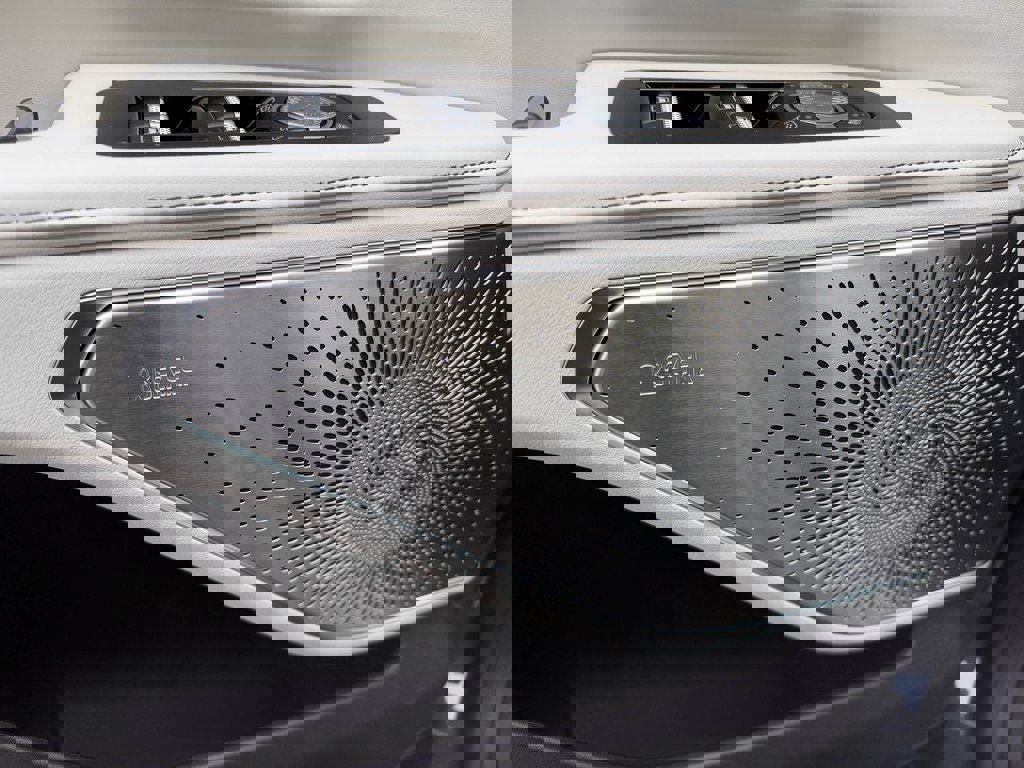 New 2026 Lincoln Nautilus Black Label image 15