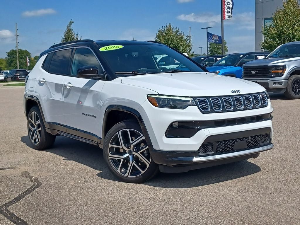Used 2025 Jeep Compass Limited w/ Elite Group AWD/4WD image 1