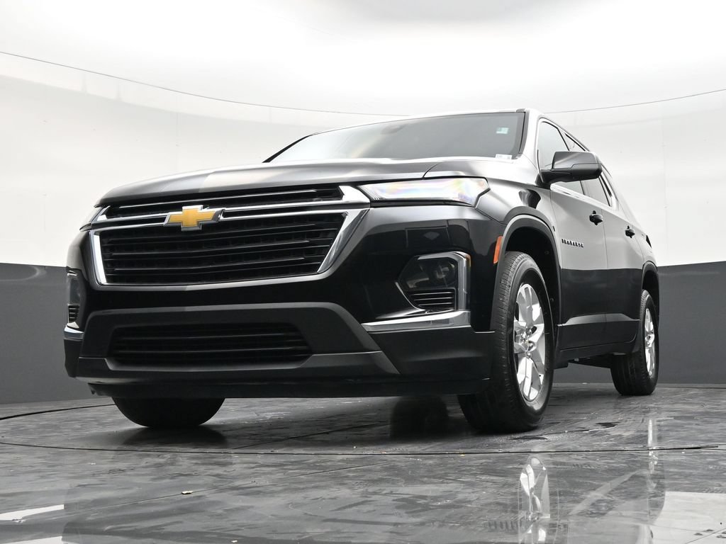 Used 2022 Chevrolet Traverse LS FWD image 26