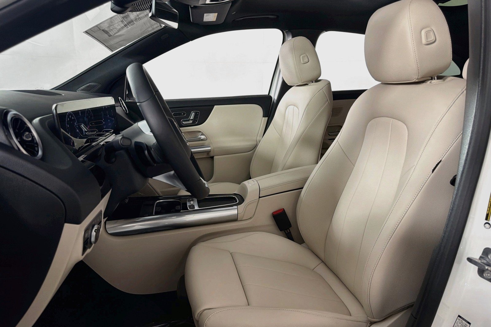 New 2026 Mercedes-Benz GLA 250 image 16
