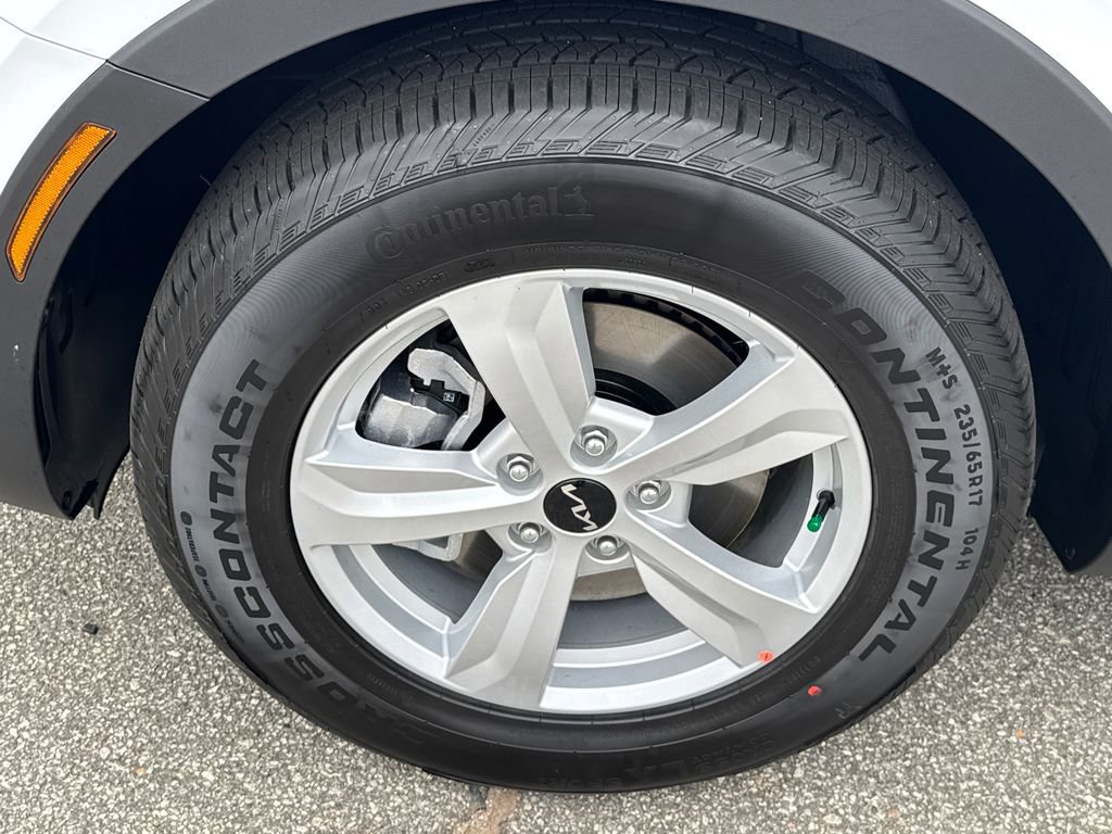 New 2026 Kia Sorento LX image 11