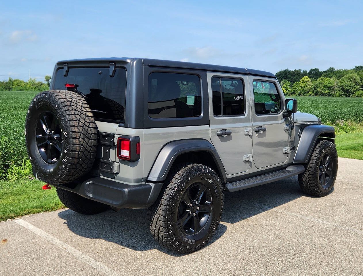 Used 2020 Jeep Wrangler Unlimited Sport AWD/4WD image 18