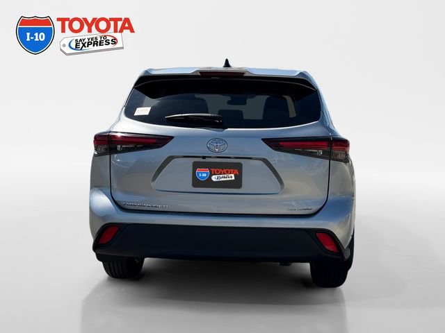 Certified 2024 Toyota Highlander LE AWD/4WD image 4