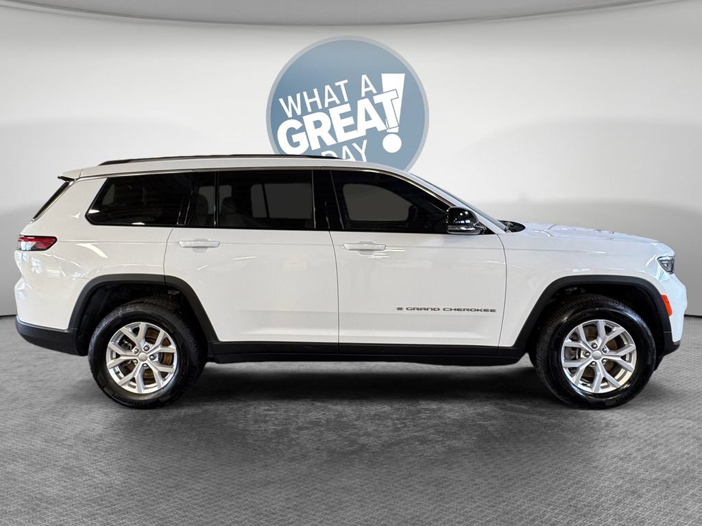 Used 2023 Jeep Grand Cherokee L Limited AWD/4WD image 2