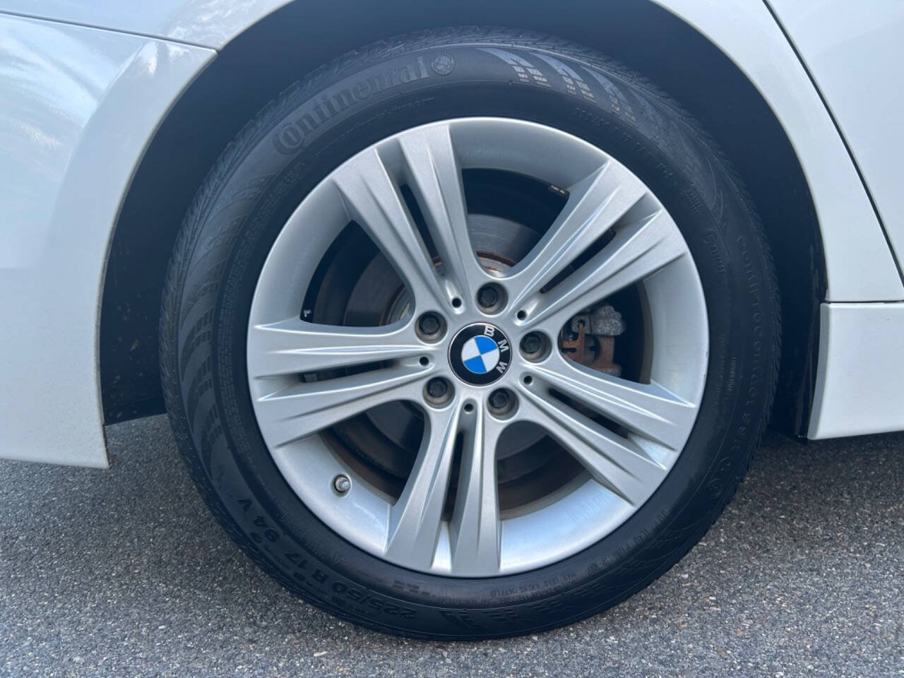 Used 2018 BMW 330i xDrive Sedan w/ Premium Package AWD/4WD image 33