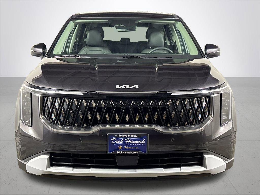New 2026 Kia Carnival FWD image 3