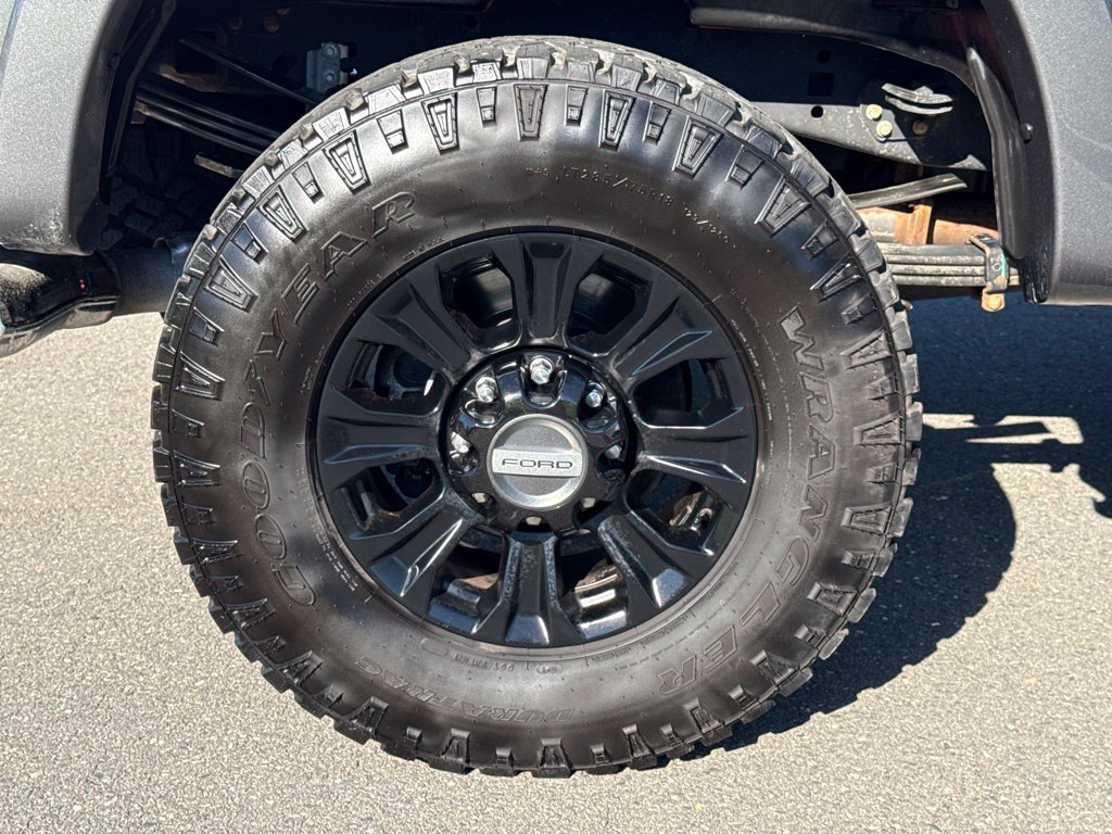Used 2022 Ford F250 Platinum w/ Tremor Off-Road Package AWD/4WD image 11