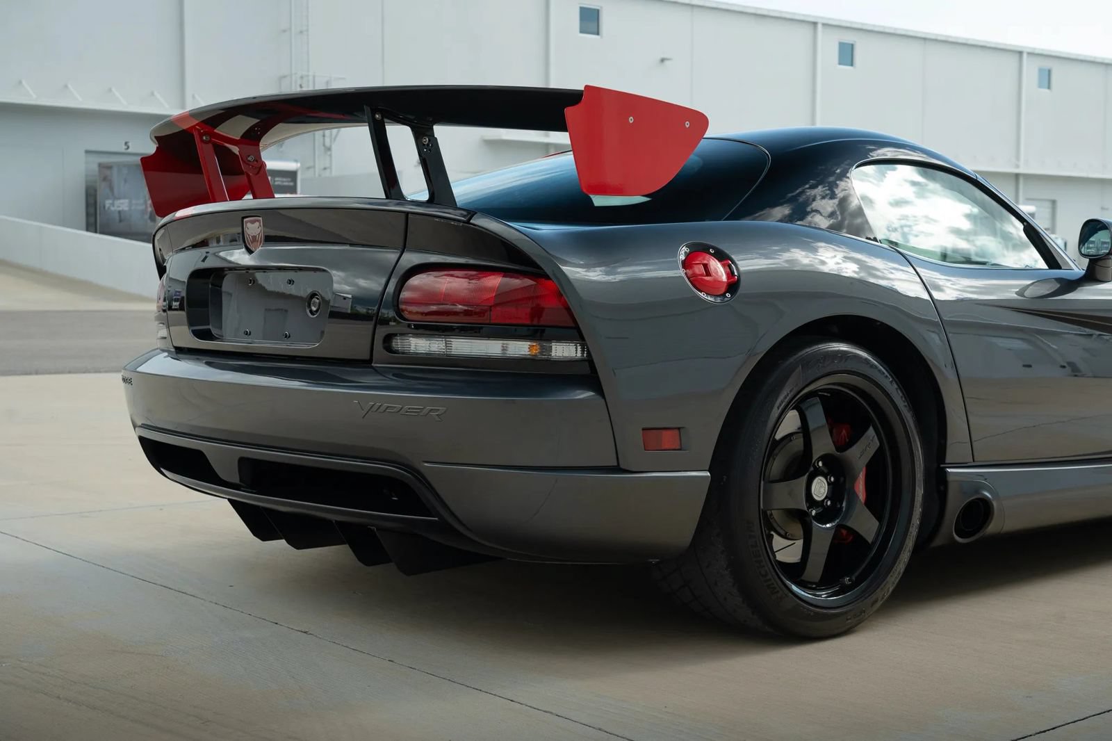 Used 2009 Dodge Viper ACR RWD image 96