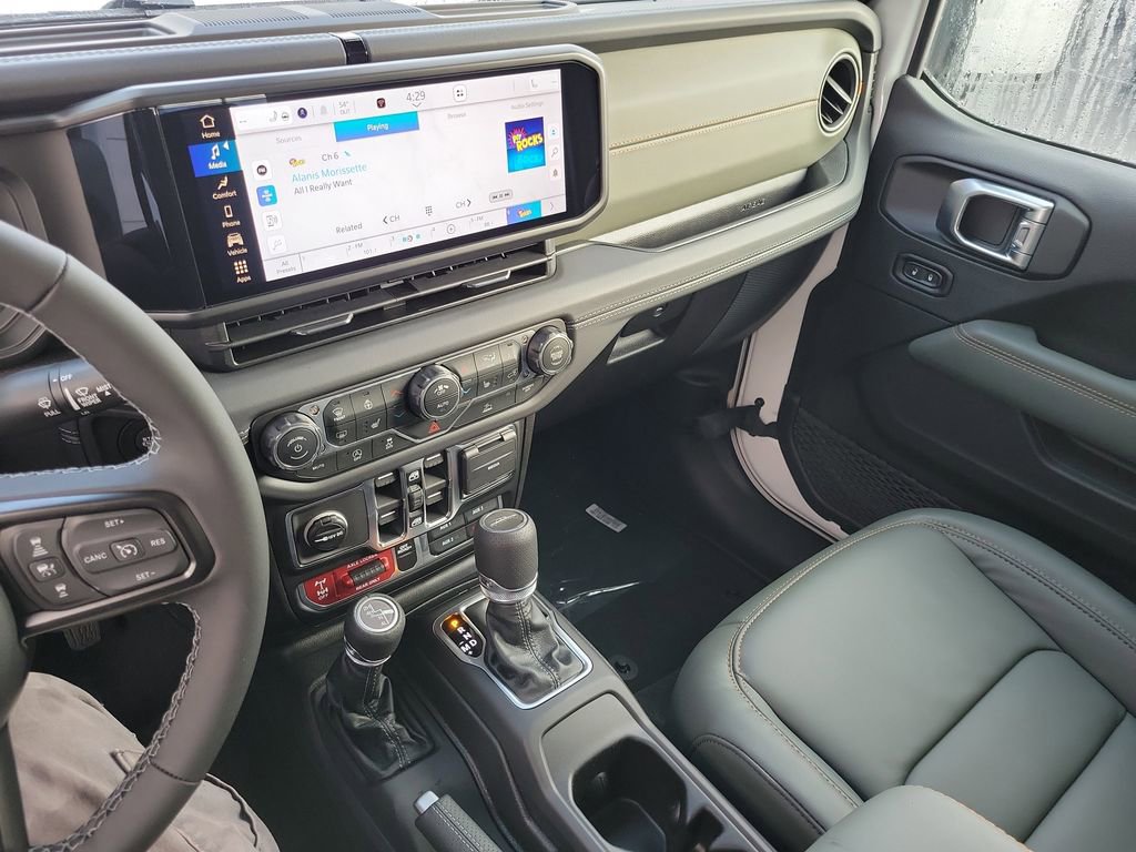New 2026 Jeep Gladiator Mojave AWD/4WD image 12