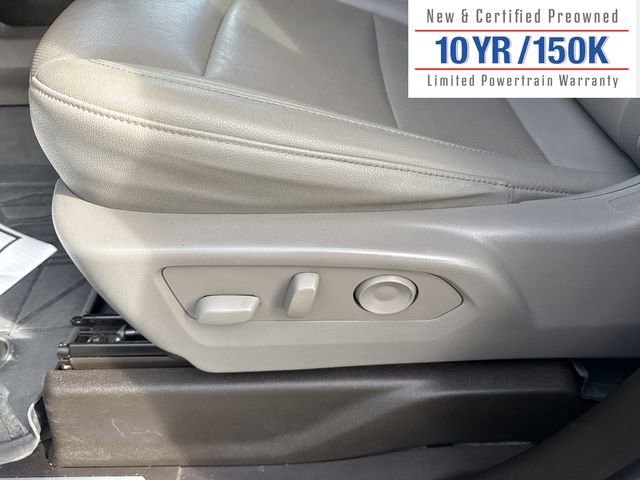 Used 2024 Chevrolet Silverado 2500 LTZ w/ LTZ Convenience Package image 17