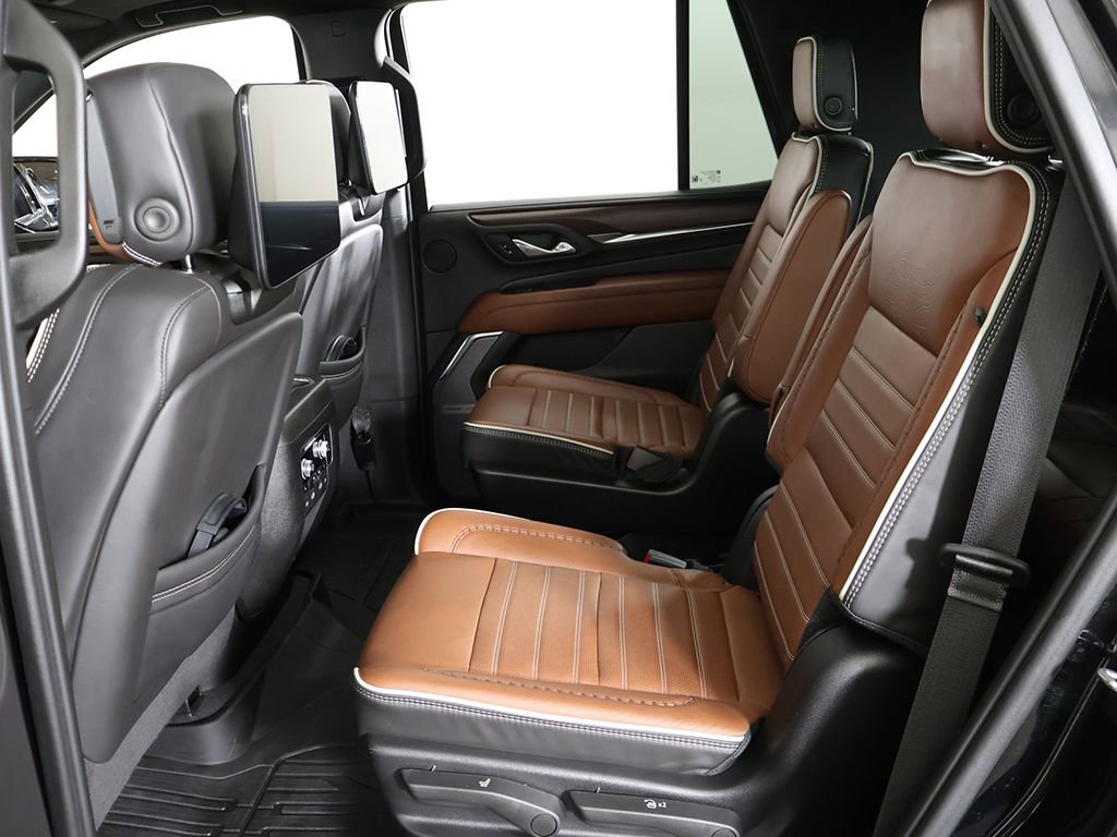 Used 2023 GMC Yukon Denali Ultimate w/ LPO, Floor Liner Package image 46