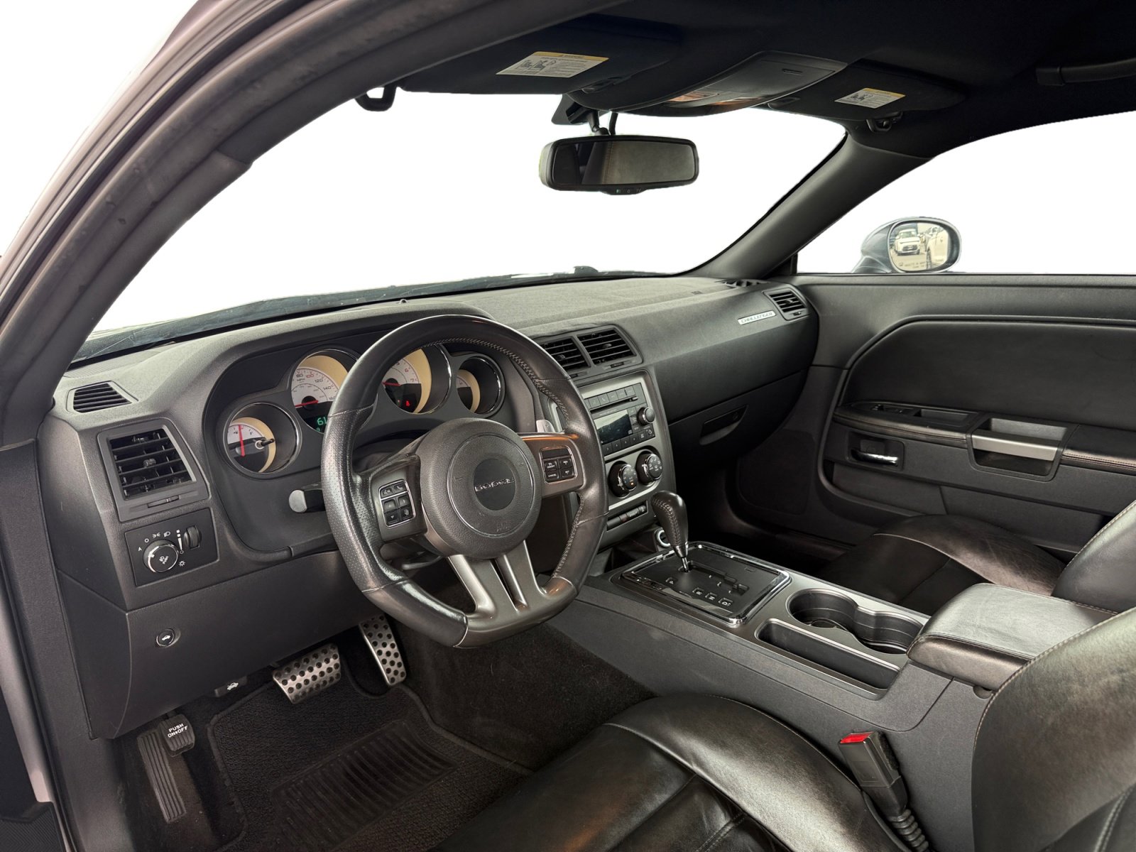 Used 2014 Dodge Challenger R/T image 7