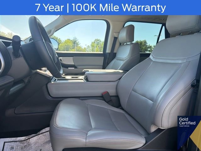 Used 2025 Ford Expedition Active AWD/4WD image 34
