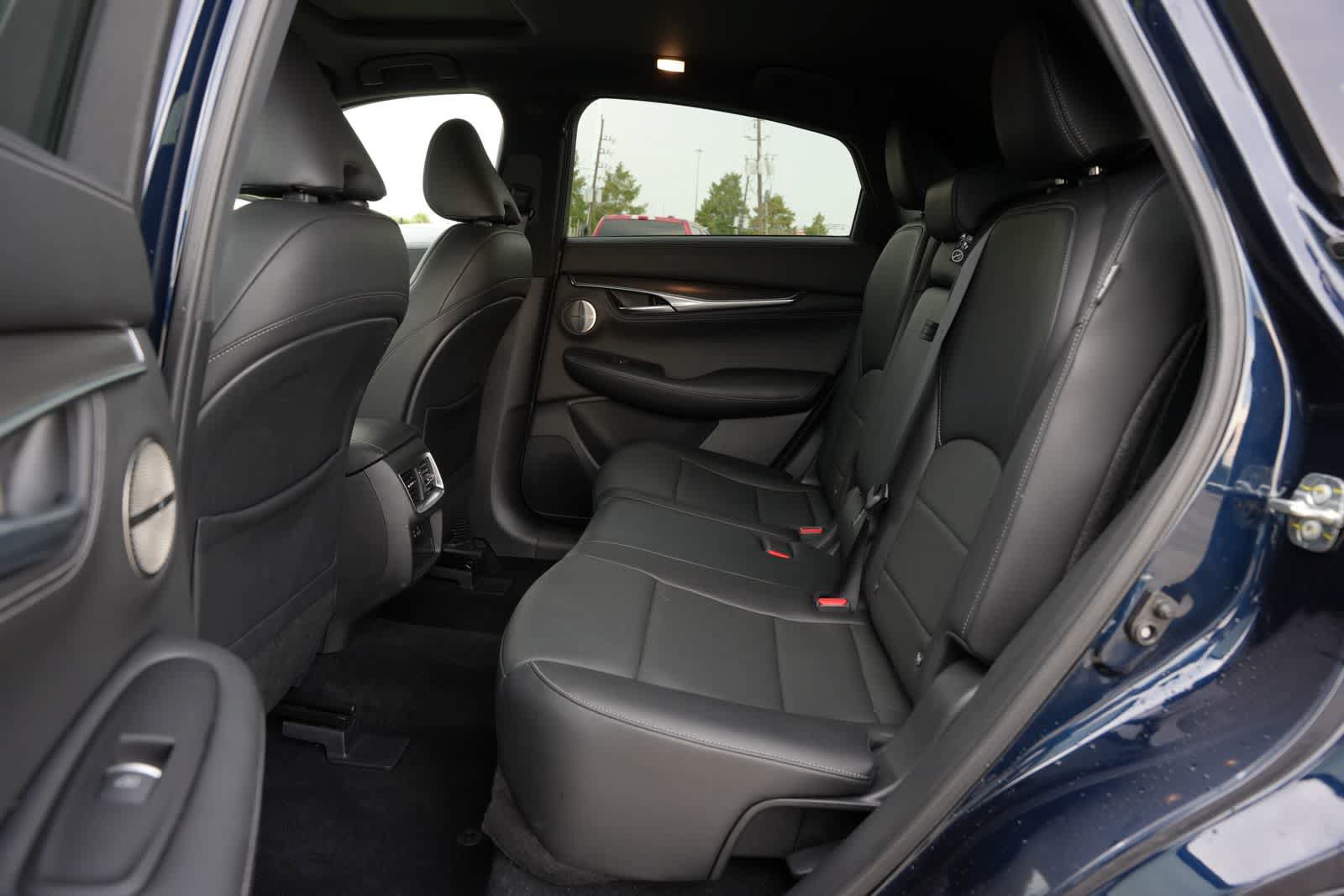 Used 2023 INFINITI QX55 Essential AWD/4WD image 19