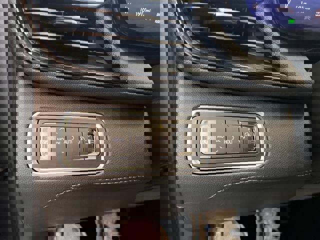 Used 2025 Buick Enclave Sport Touring w/ Super Cruise Package image 26