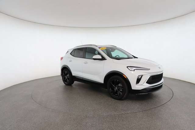 Used 2024 Buick Encore GX Sport Touring image 26