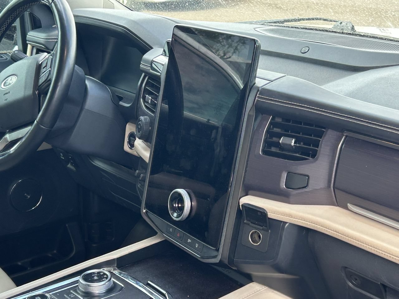Used 2022 Ford Expedition Max Platinum AWD/4WD image 10