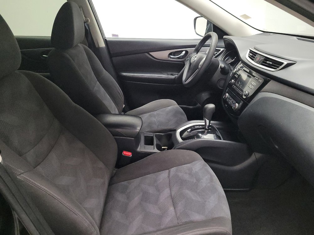 Used 2016 Nissan Rogue SV image 21