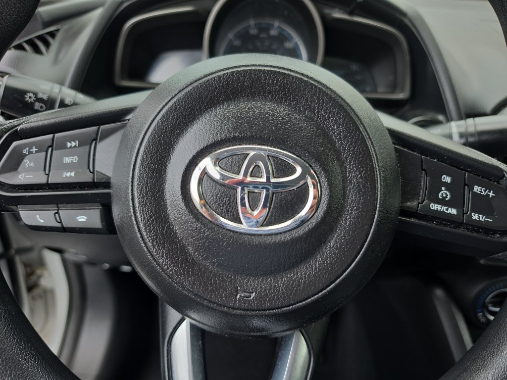 Used 2019 Toyota Yaris LE FWD image 23