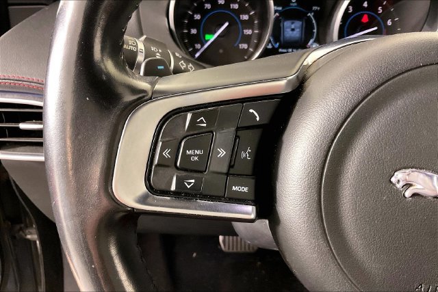 Used 2017 Jaguar F-PACE R-Sport AWD/4WD image 8