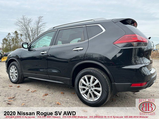 Used 2020 Nissan Rogue SV image 4