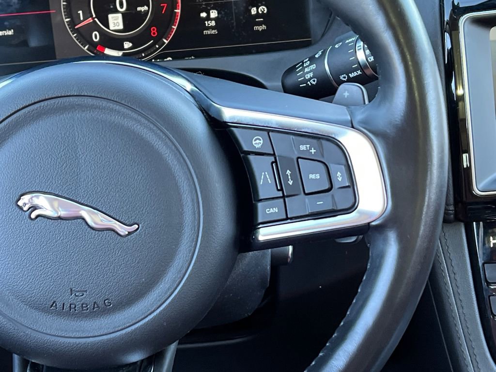 Used 2019 Jaguar F-PACE Portfolio image 17
