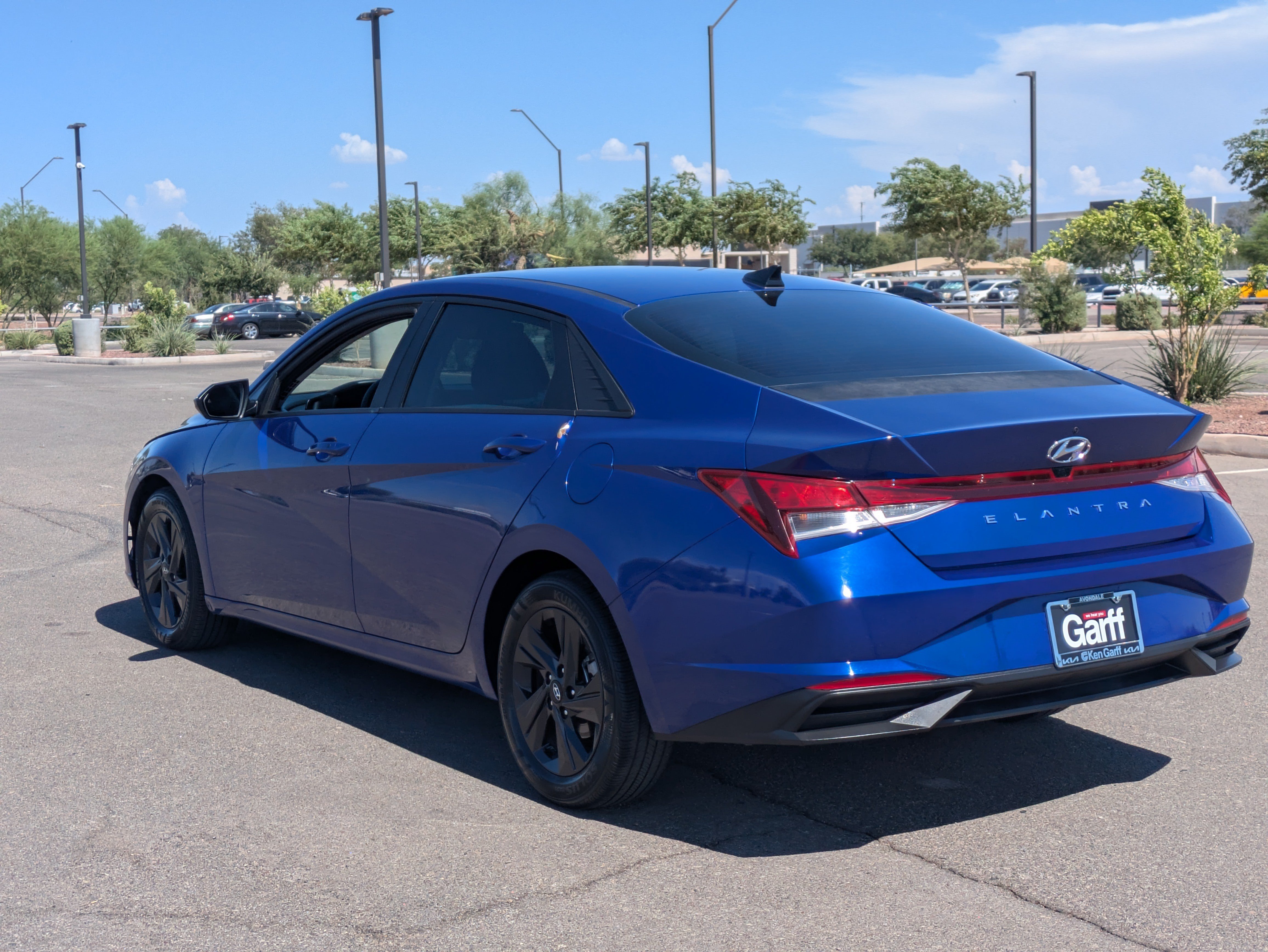 Used 2023 Hyundai Elantra SEL FWD image 3