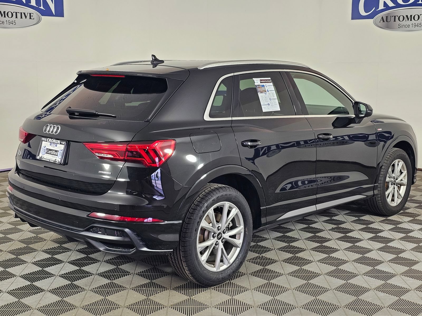 Used 2022 Audi Q3 2.0T Premium Plus w/ Premium Plus Package AWD/4WD image 32