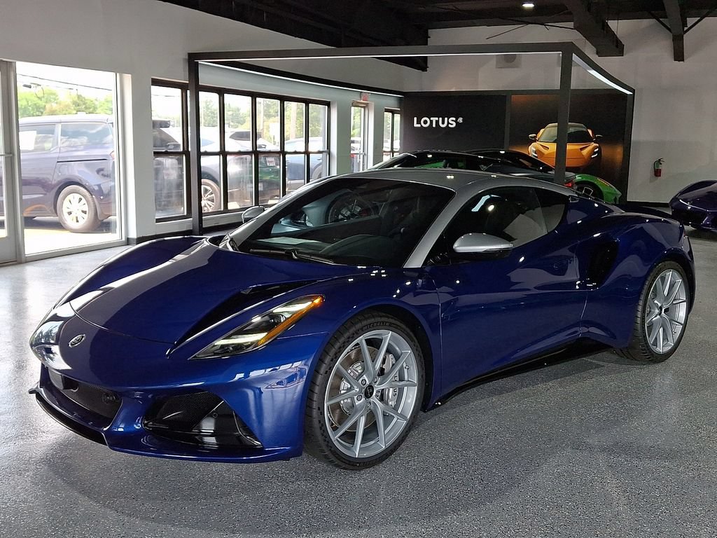 Used 2026 Lotus Emira RWD video 3