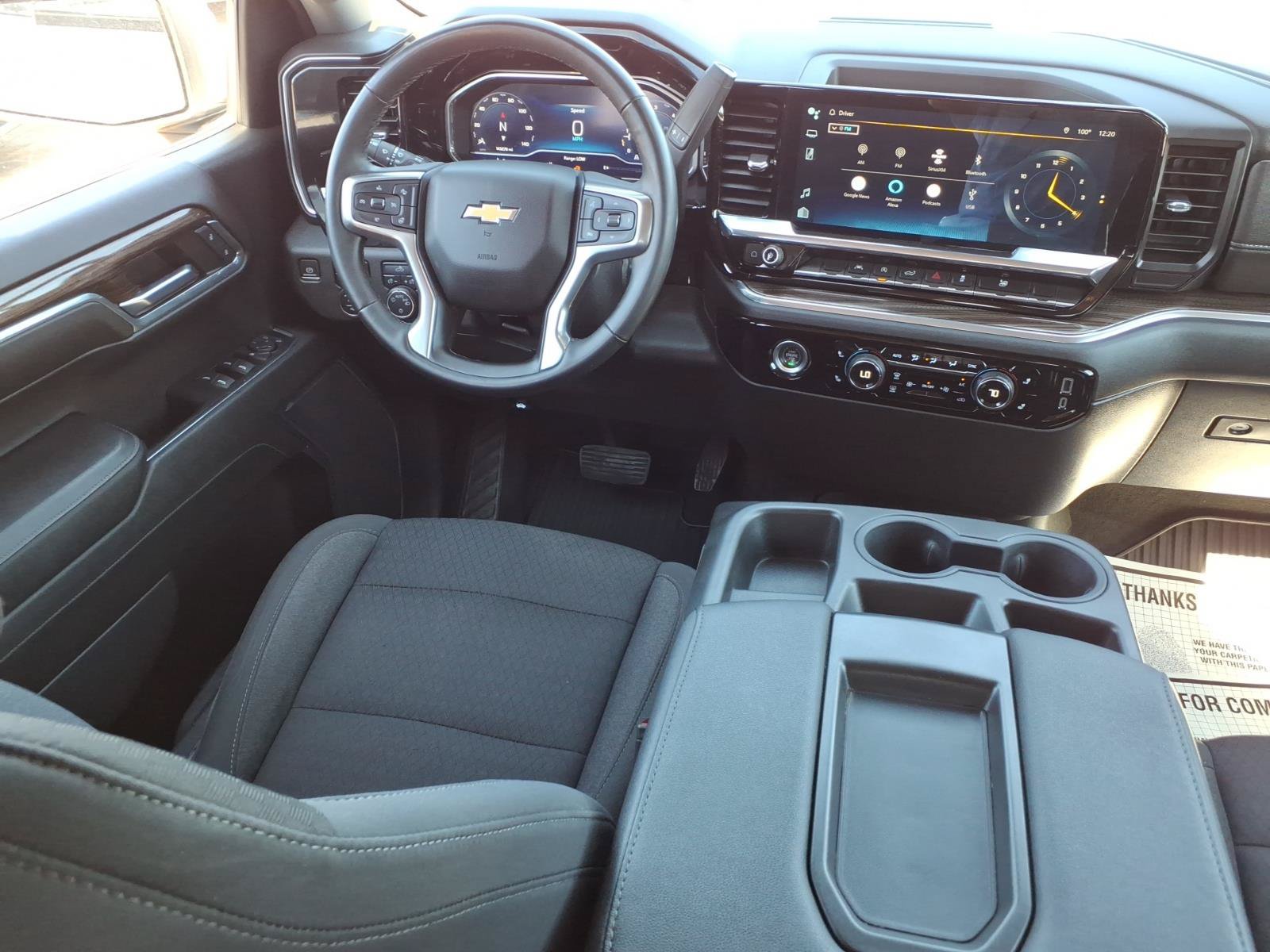 Used 2023 Chevrolet Silverado 1500 LT w/ Work Truck Package AWD/4WD image 4
