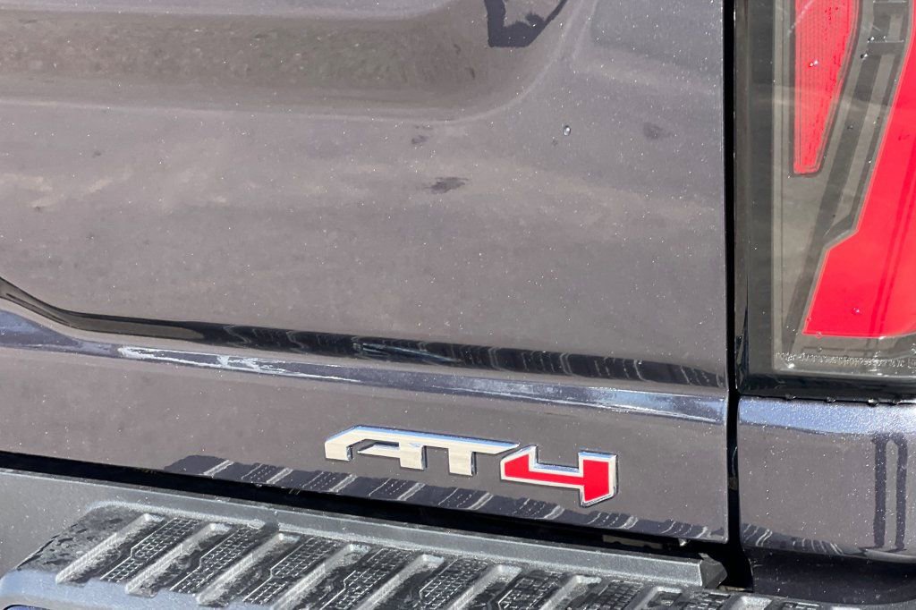 New 2026 GMC Sierra 2500 AT4 w/ AT4 Premium Plus Package image 21