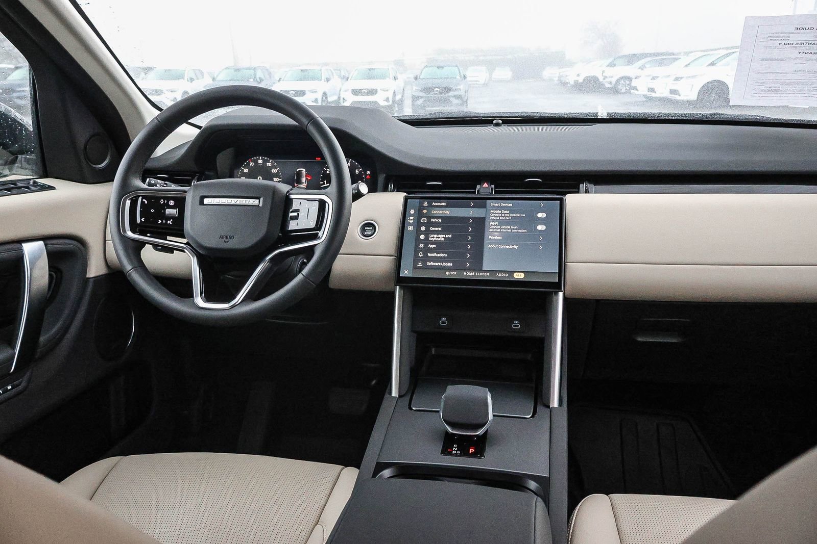 Used 2025 Land Rover Discovery Sport S image 21