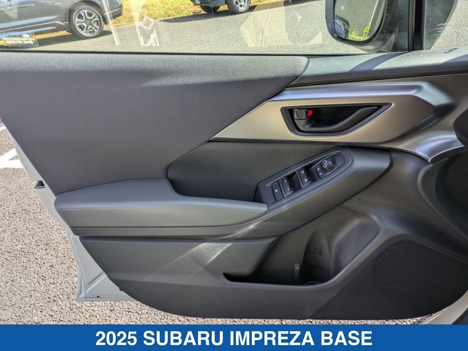 Certified 2025 Subaru Impreza 2.0i image 12